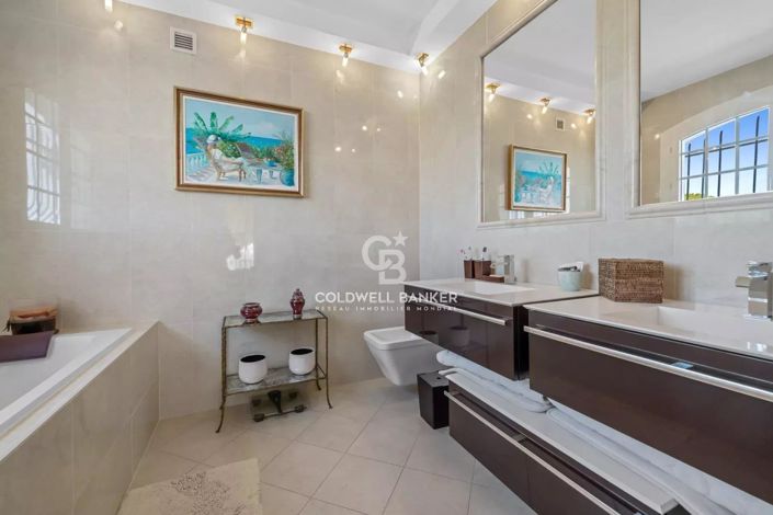 Image No.13-4 Bed House for sale