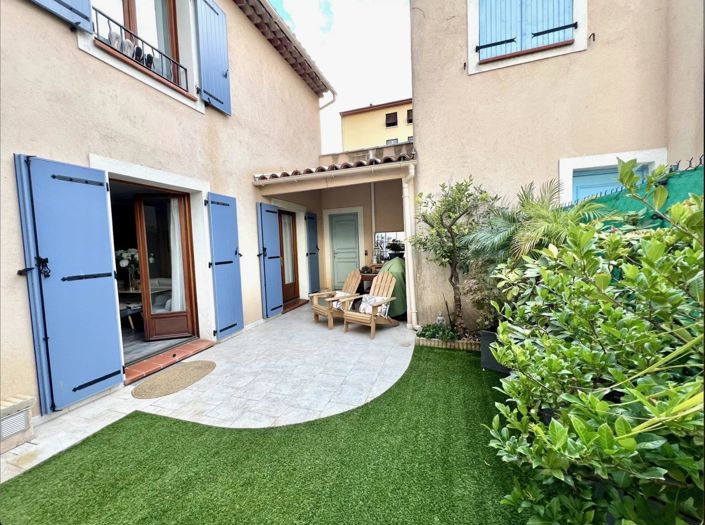 Image No.1-4 Bed House for sale