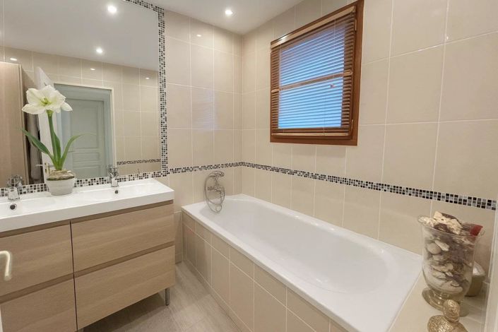 Image No.12-Maison de 4 chambres à vendre à Le Cannet