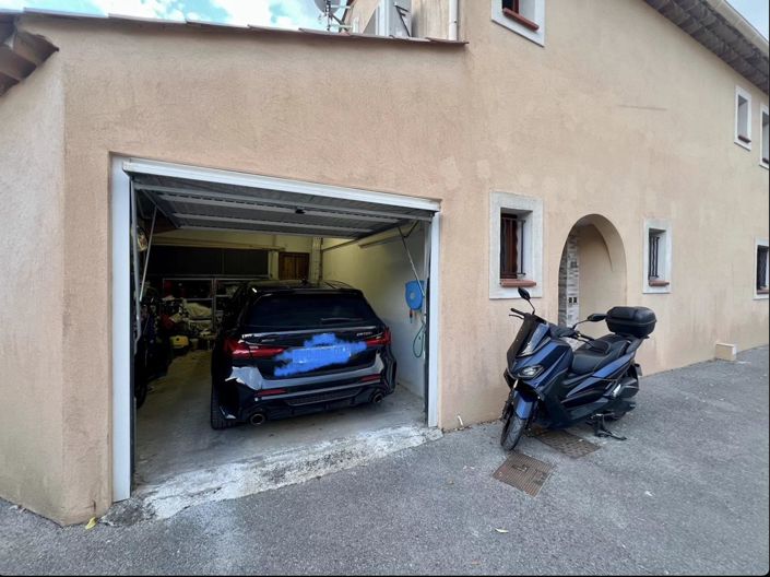 Image No.18-4 Bed House for sale