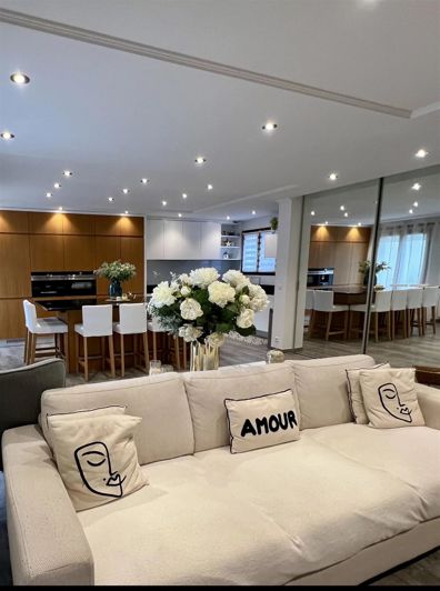 Image No.20-4 Bed House for sale