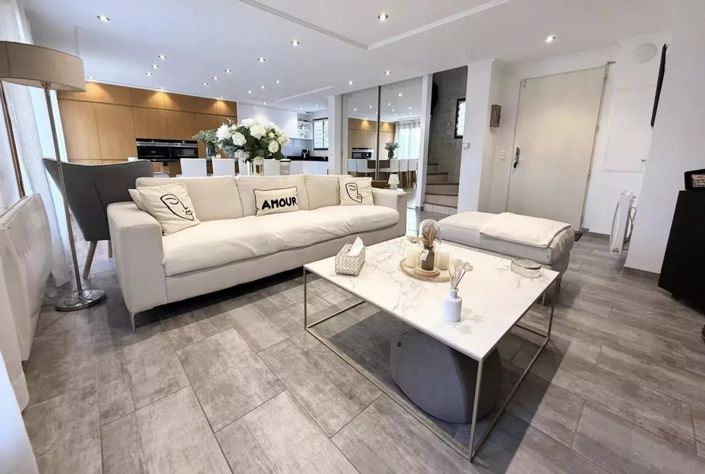 Image No.3-4 Bed House for sale