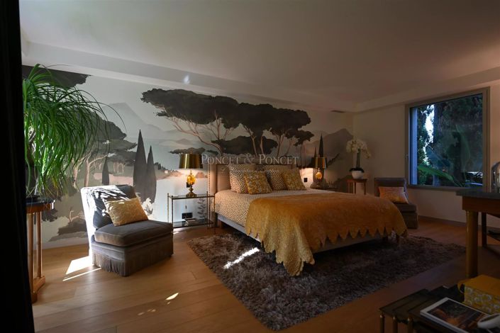 Image No.12-5 Bed House for sale