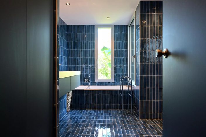 Image No.17-5 Bed House for sale