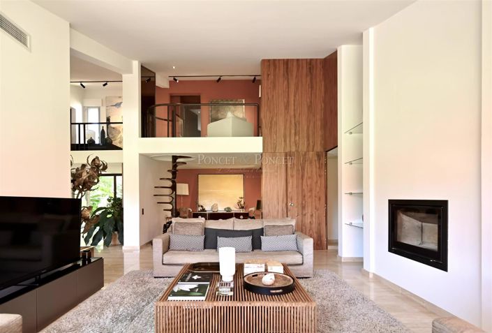 Image No.7-5 Bed House for sale