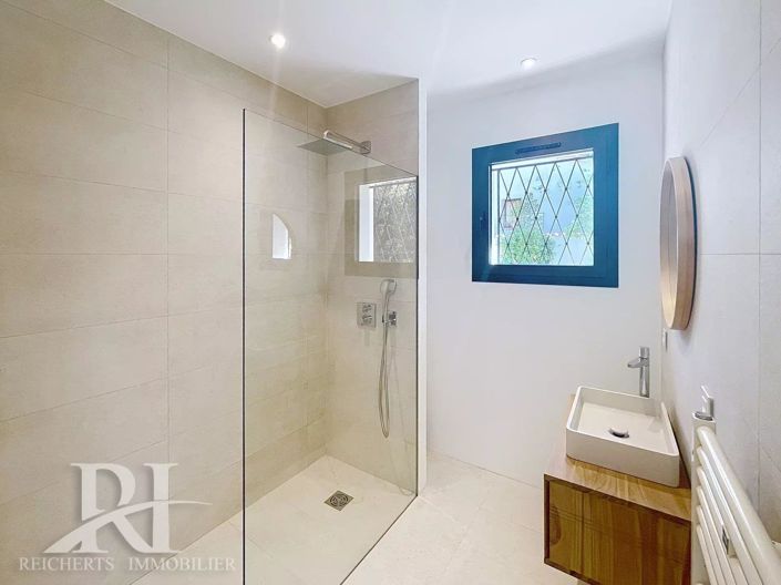 Image No.12-House for sale