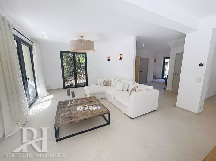 Image No.4-House for sale