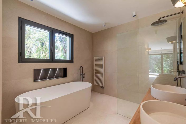 Image No.8-House for sale