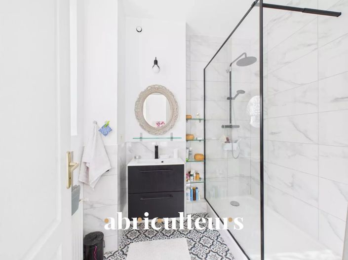 Image No.10-1 Bed Apartment for sale