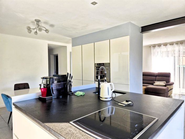 Image No.5-Maison de 5 chambres à vendre à Lézignan-la-Cèbe