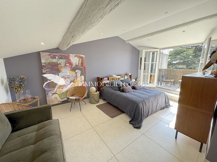 Image No.12-5 Bed House for sale