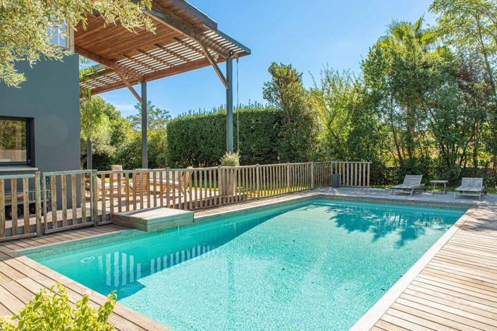 Image No.2-5 Bed House for sale