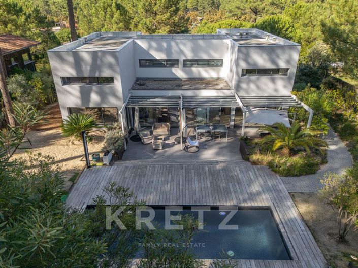 Image No.2-5 Bed House for sale