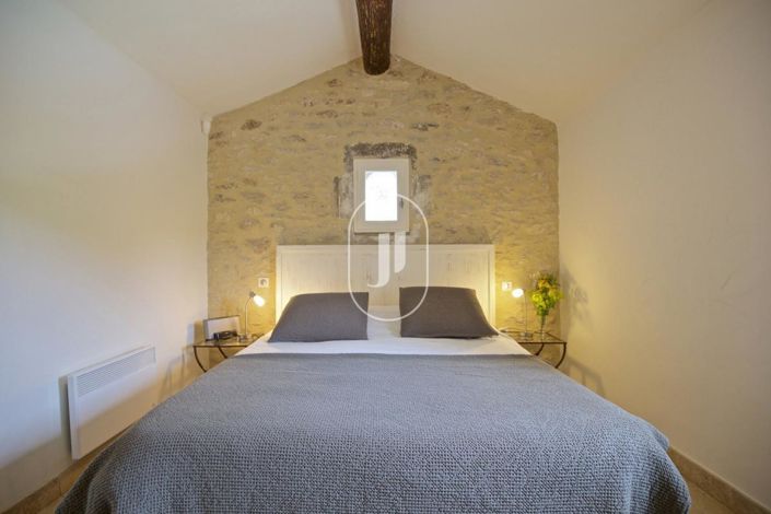 Image No.8-4 Bed House for sale