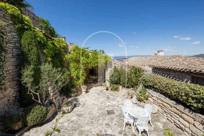 Image No.10-3 Bed House for sale