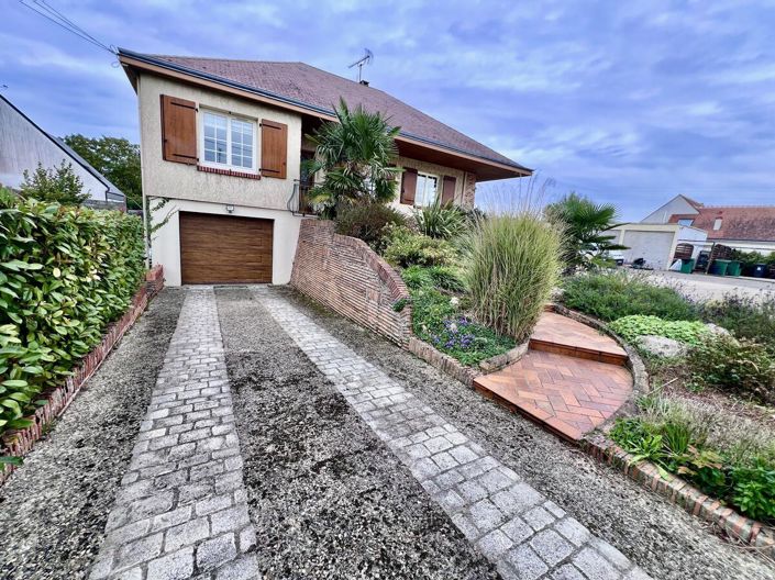 Image No.11-3 Bed House for sale