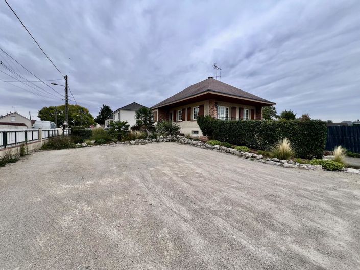 Image No.15-3 Bed House for sale