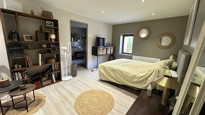 Image No.10-4 Bed House for sale