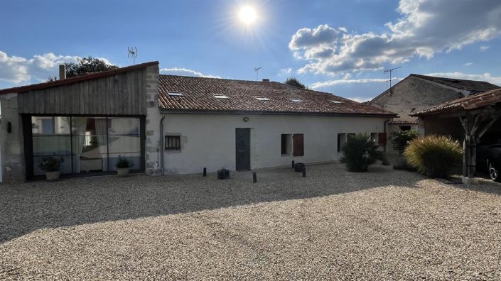 Image No.2-4 Bed House for sale