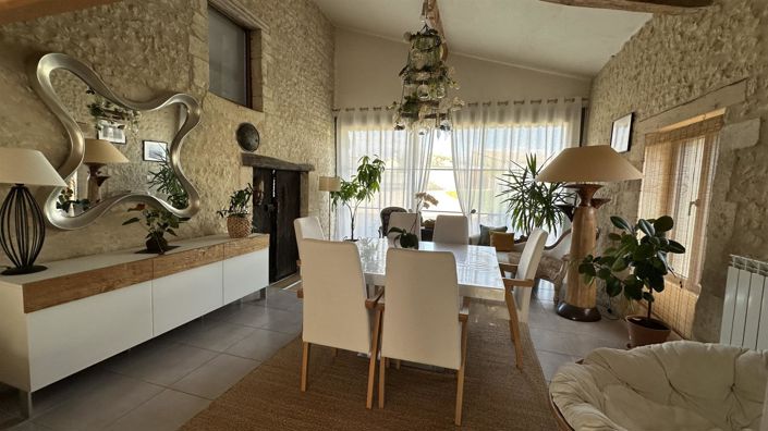 Image No.8-4 Bed House for sale