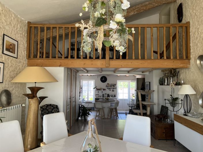 Image No.9-4 Bed House for sale