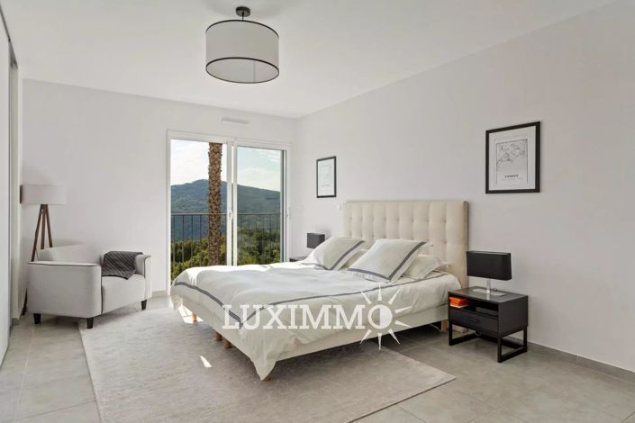 Image No.11-Maison de 4 chambres à vendre à Mandelieu-la-Napoule