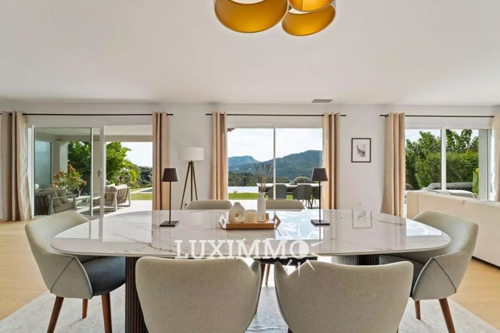 Image No.5-Maison de 4 chambres à vendre à Mandelieu-la-Napoule