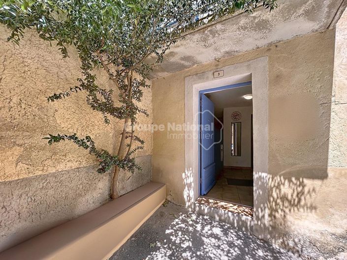 Image No.1-4 Bed House for sale