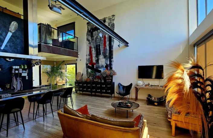 Image No.4-6 Bed House for sale