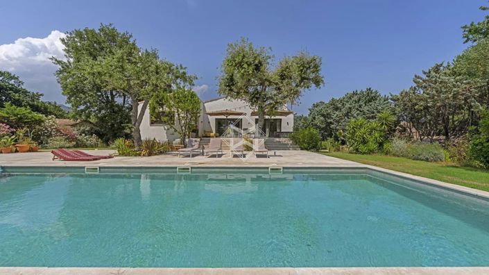 Image No.4-6 Bed House for sale