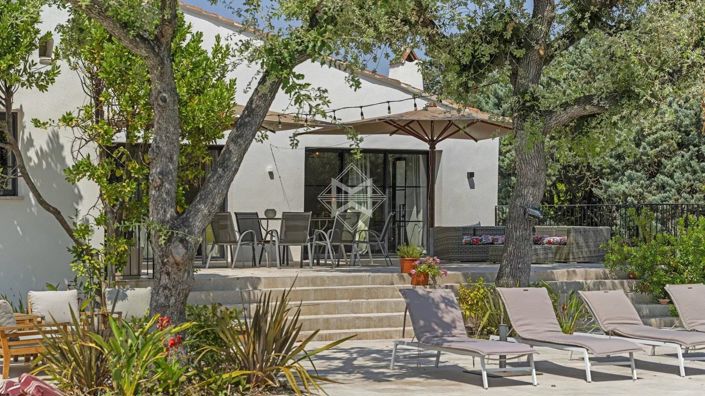 Image No.5-6 Bed House for sale