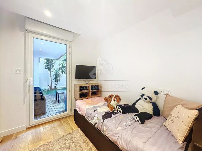 Image No.13-3 Bed Apartment for sale