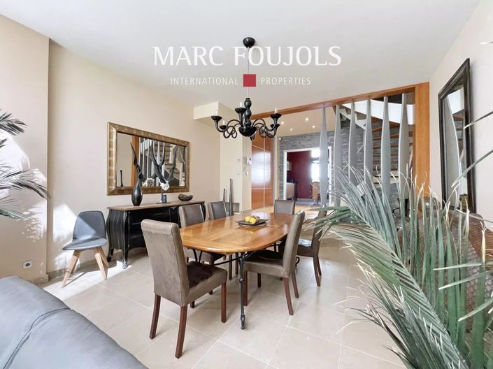 Image No.3-4 Bed House for sale