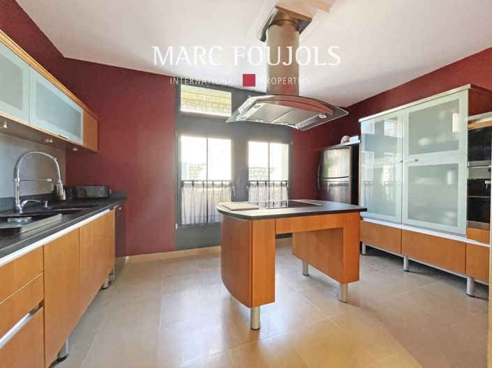 Image No.6-4 Bed House for sale