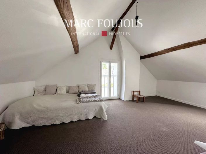 Image No.10-2 Bed House for sale