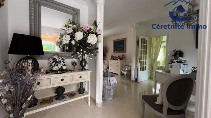 Image No.15-3 Bed House for sale