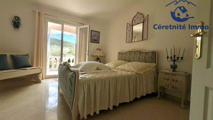 Image No.16-3 Bed House for sale