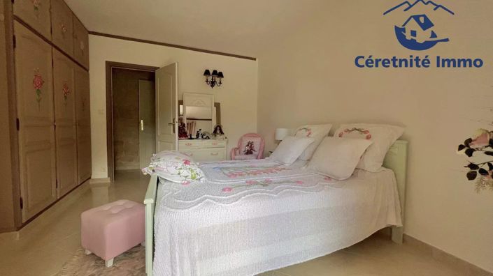 Image No.18-3 Bed House for sale