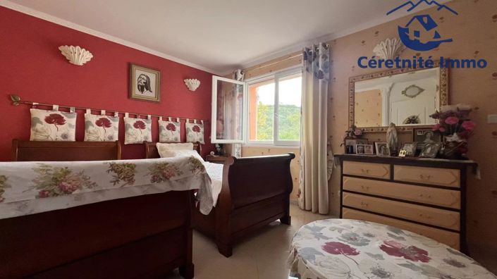 Image No.23-3 Bed House for sale