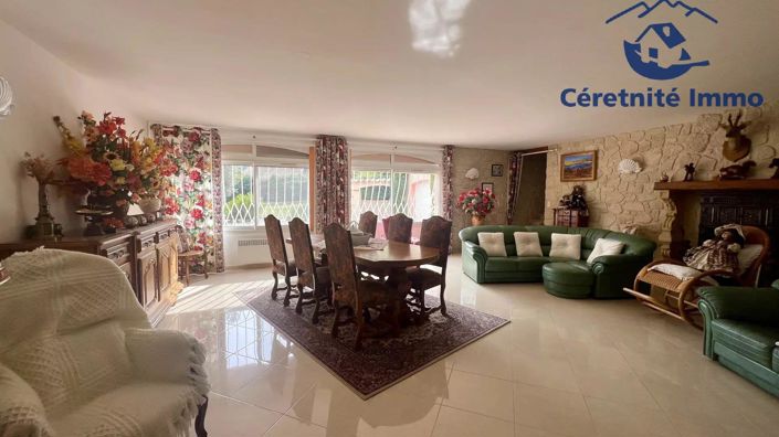 Image No.7-3 Bed House for sale