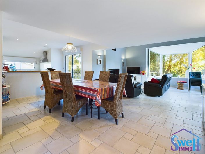 Image No.12-5 Bed House for sale