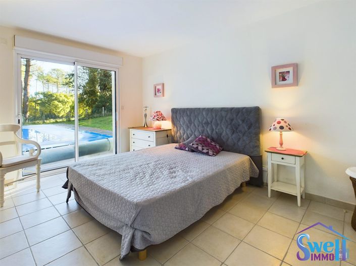 Image No.16-5 Bed House for sale