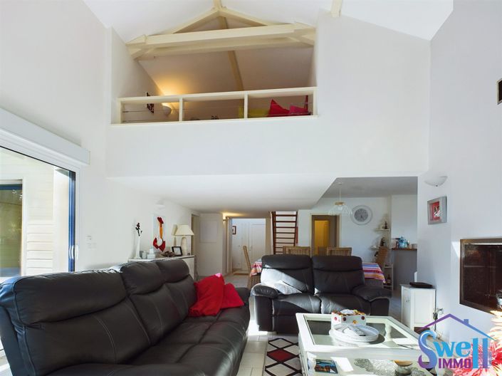 Image No.9-5 Bed House for sale