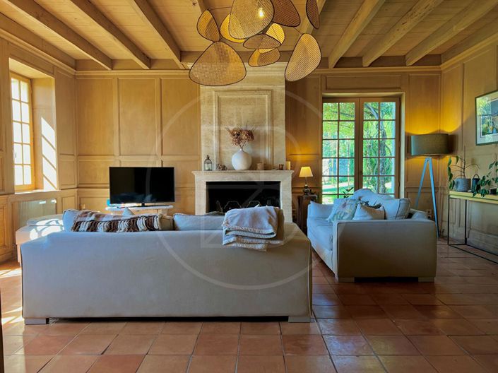 Image No.5-5 Bed House for sale