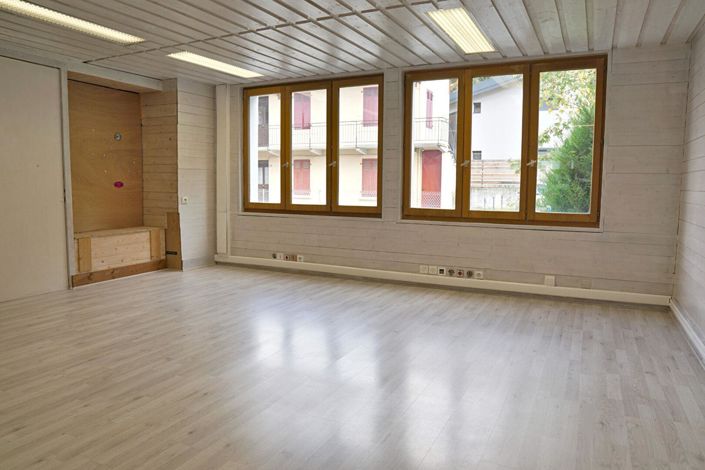 Image No.5-House for sale