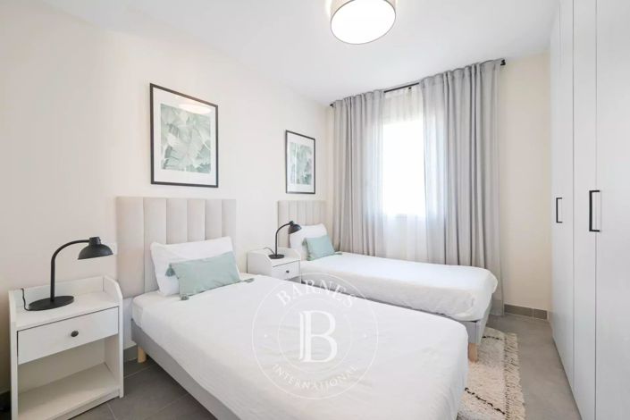 Image No.10-2 Bed Apartment for sale