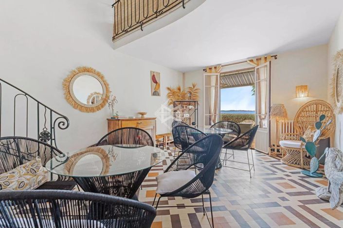 Image No.4-7 Bed House for sale