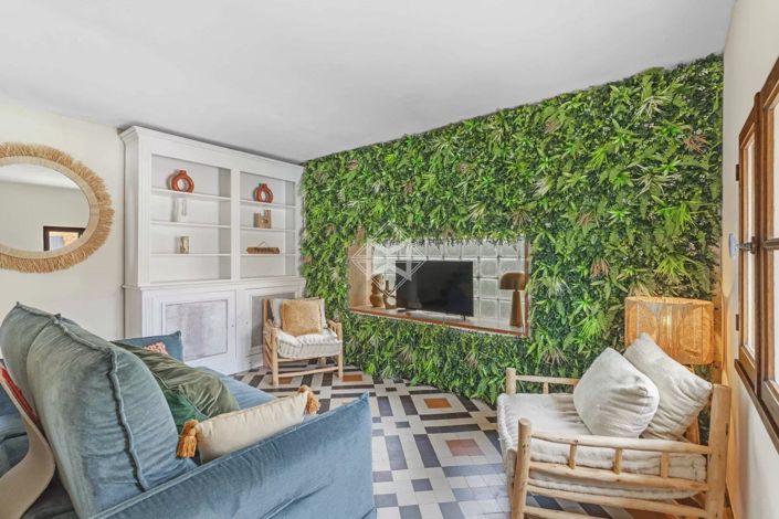 Image No.6-7 Bed House for sale