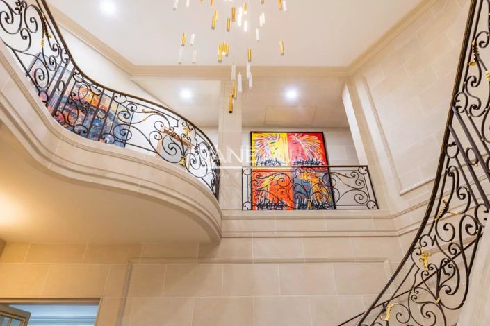 Image No.13-5 Bed Apartment for sale