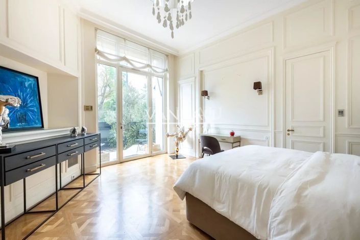 Image No.16-5 Bed Apartment for sale